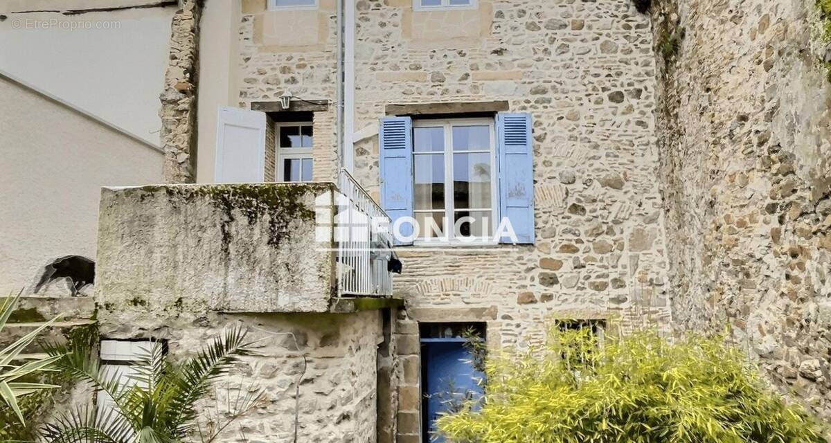 Maison à CONDRIEU