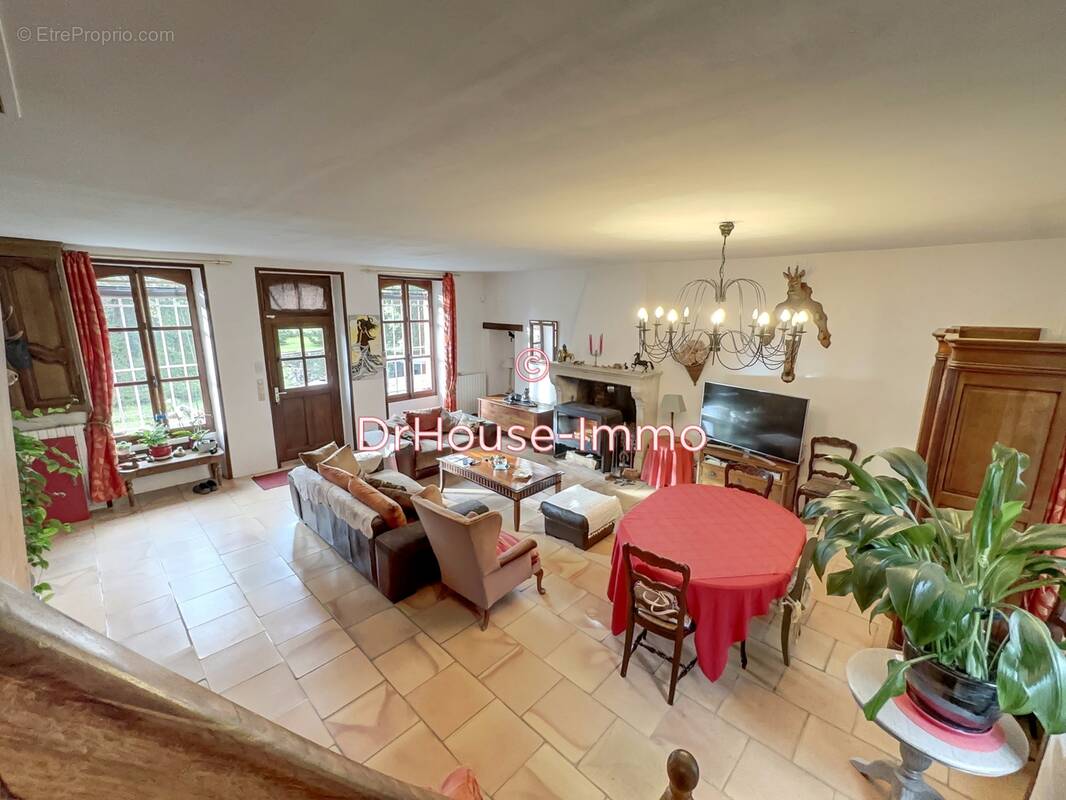 Maison à ORIGNY-LE-ROUX