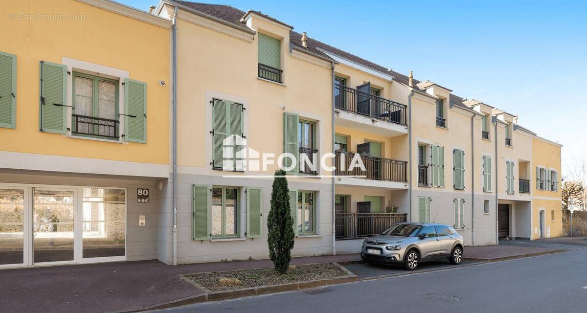 Appartement à MOISSY-CRAMAYEL