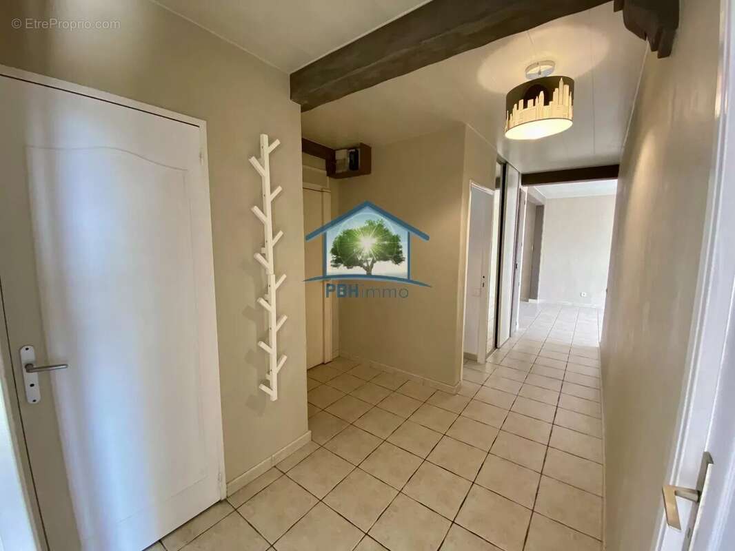 Appartement à MARSEILLE-15E
