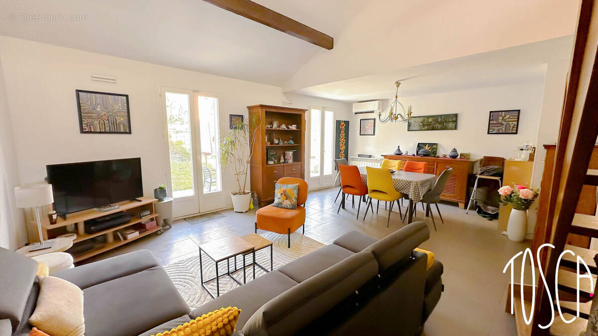 Maison à THIAIS
