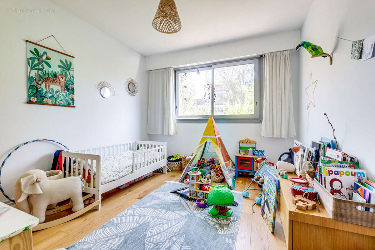 Appartement à PARIS-20E