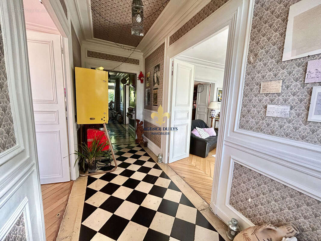 Maison à CHANTILLY