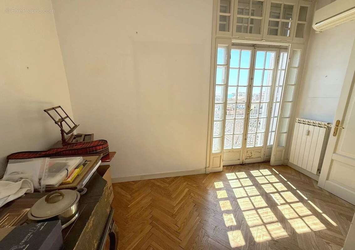 Appartement à MENTON