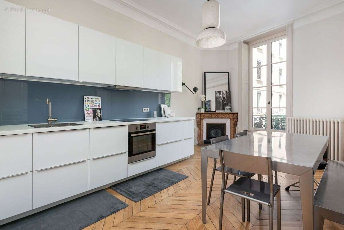 Appartement à LYON-1E