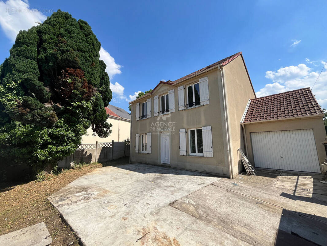 Maison à OSNY