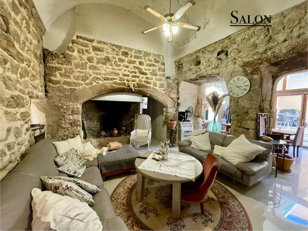 Maison à SAINT-GENIES-DE-FONTEDIT
