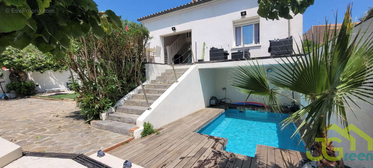 Maison à BORMES-LES-MIMOSAS