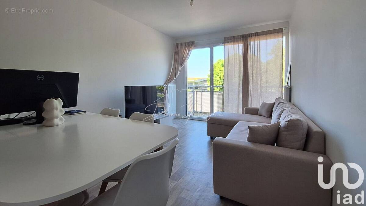 Photo 1 - Appartement à JOUY-LE-MOUTIER