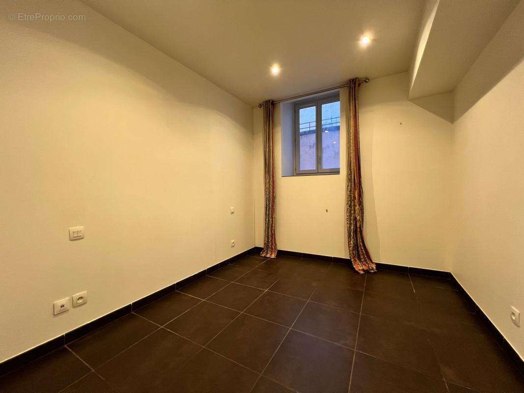 Appartement à LYON-9E
