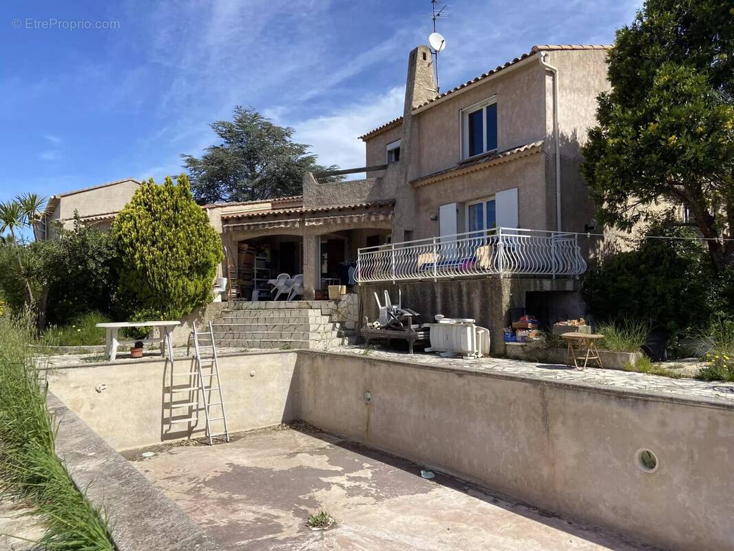 Maison à SIX-FOURS-LES-PLAGES