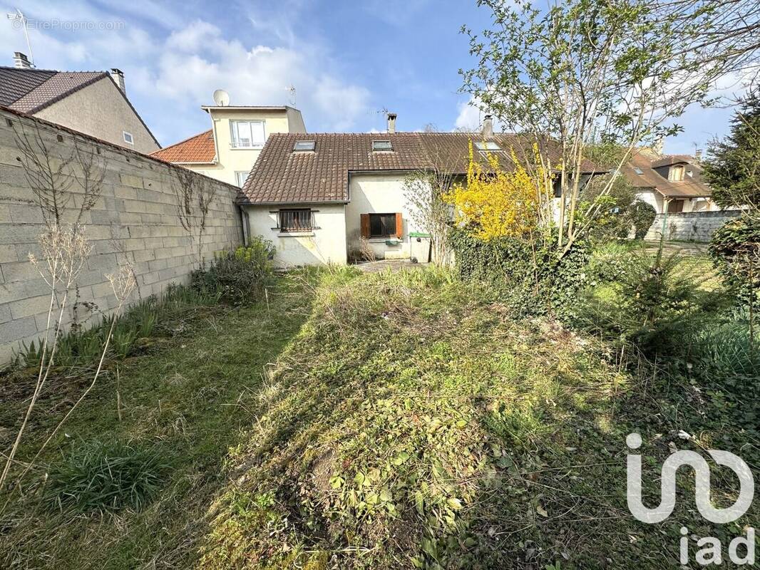 Photo 1 - Maison à PONTAULT-COMBAULT