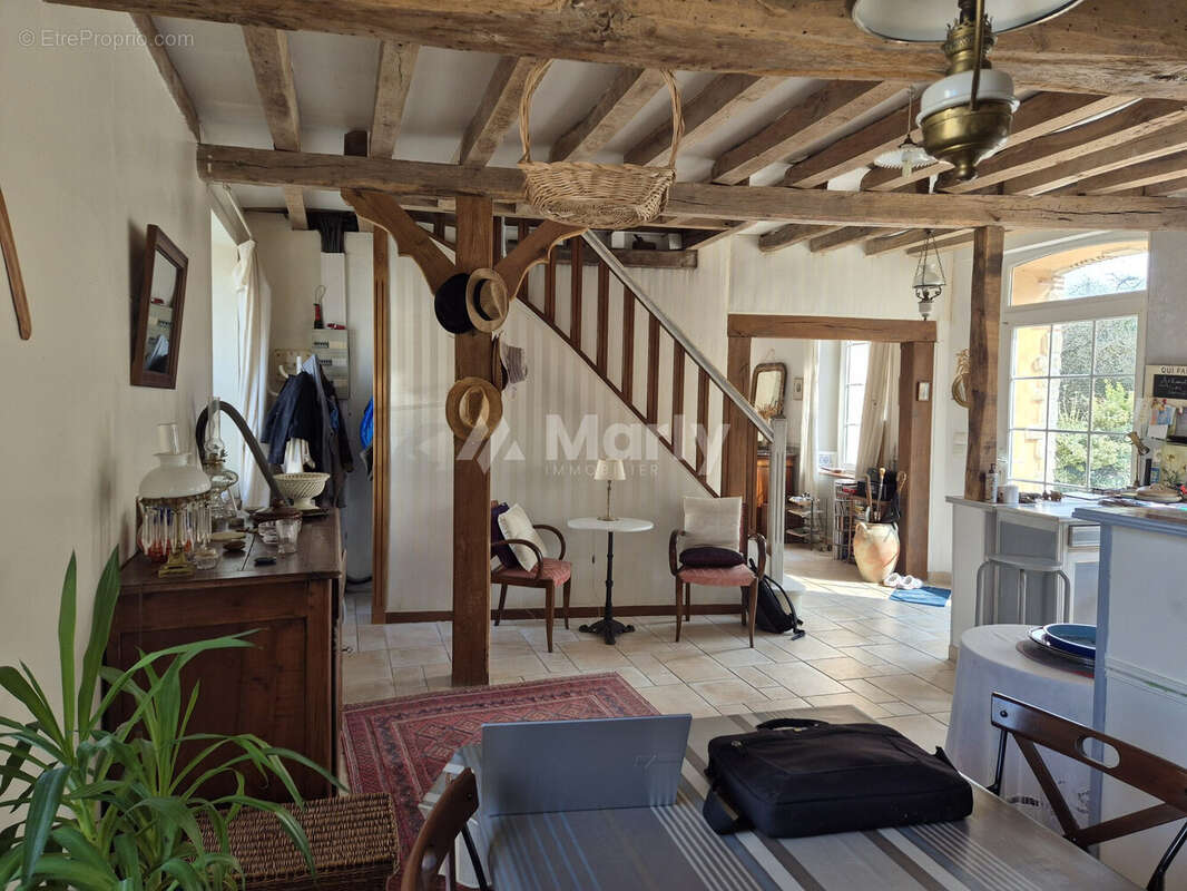 Maison à AIX-EN-OTHE
