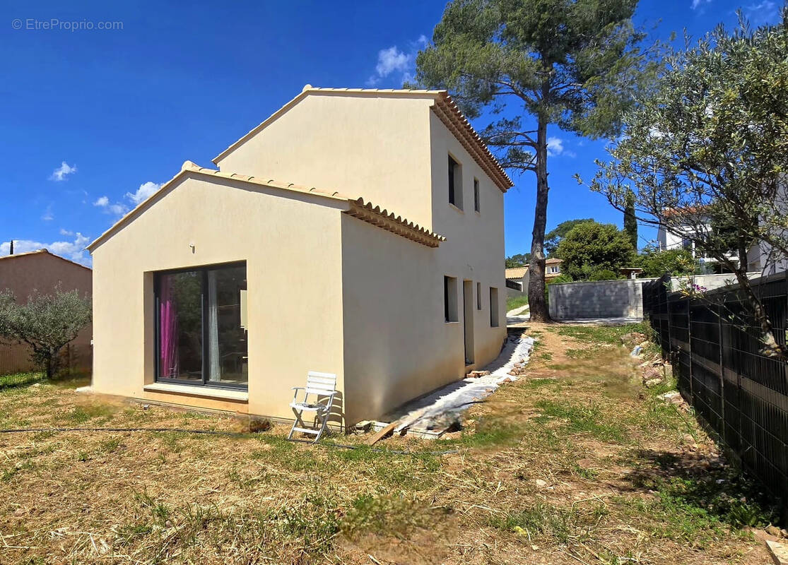Maison à PIERREFEU-DU-VAR