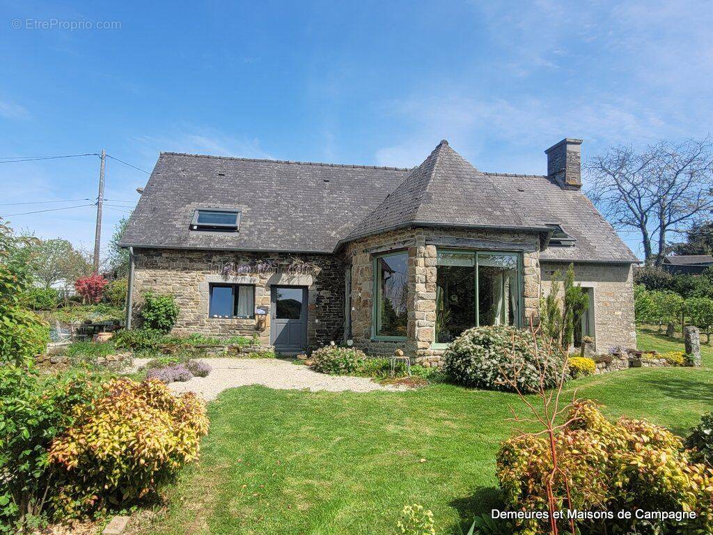 Maison à SOURDEVAL