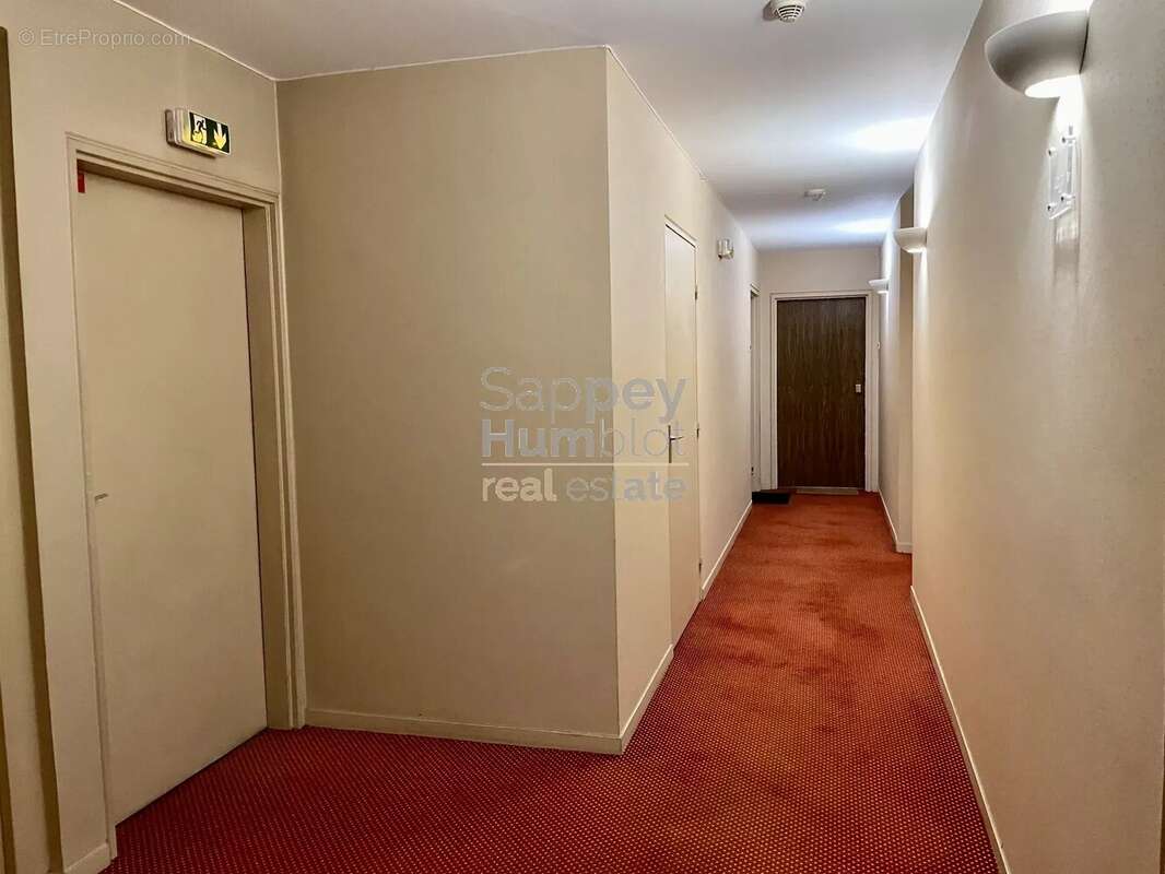 Appartement à SURESNES