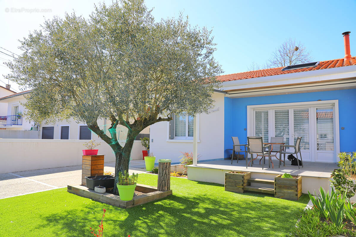 Maison à SAINT-GEORGES-DE-DIDONNE
