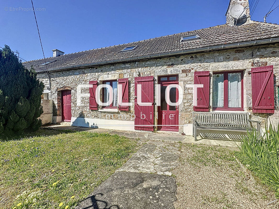 Maison à LES MOITIERS-D&#039;ALLONNE