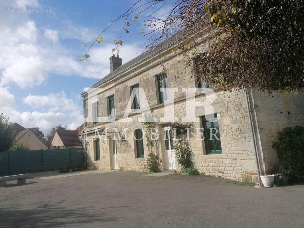 Maison à ECOUCHE