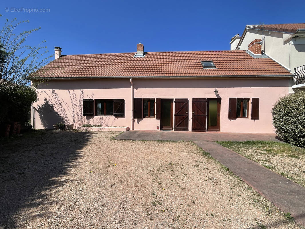 Maison à BELLERIVE-SUR-ALLIER