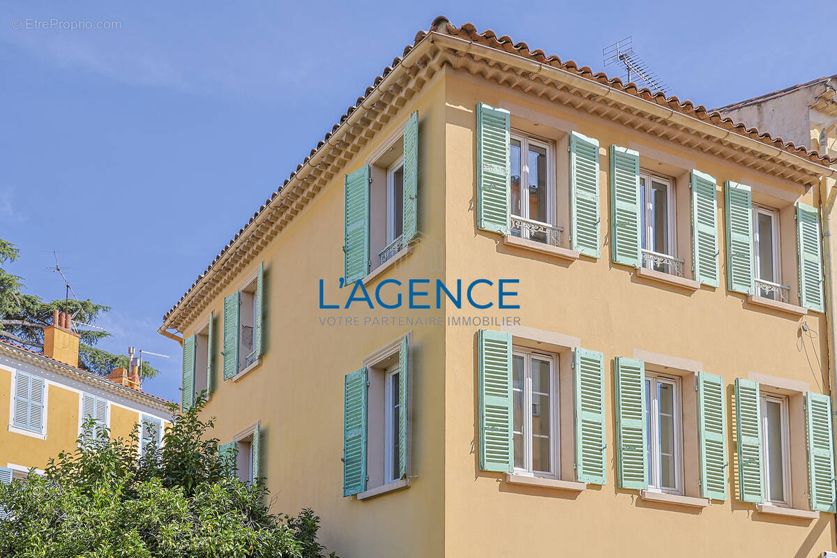 Maison à HYERES