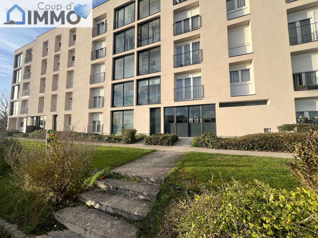 Appartement à LA CHAPELLE-SAINT-LUC