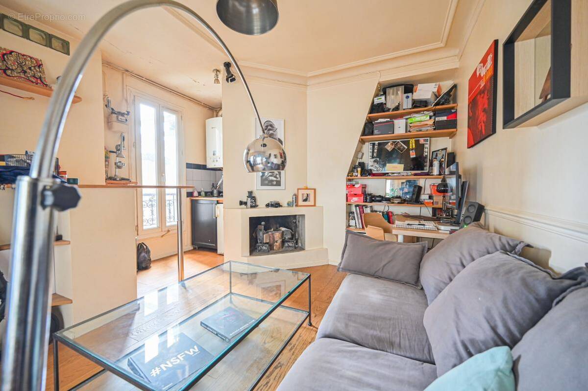 Appartement à PARIS-18E