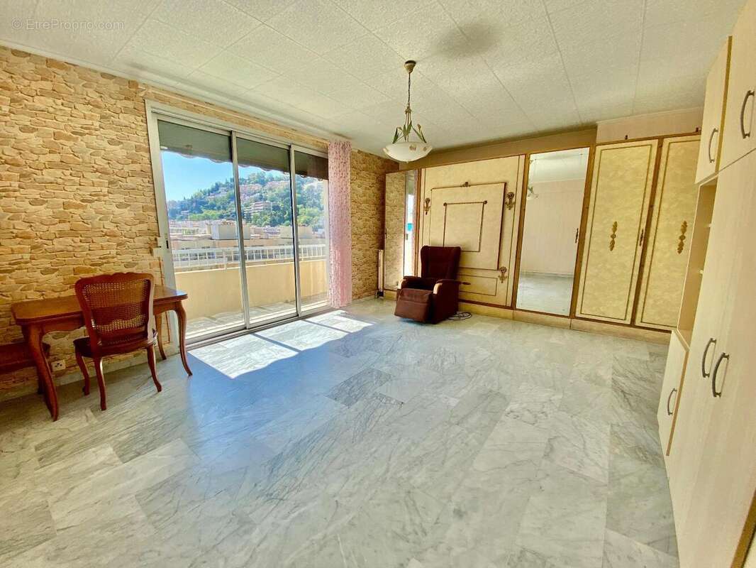   - Appartement à NICE