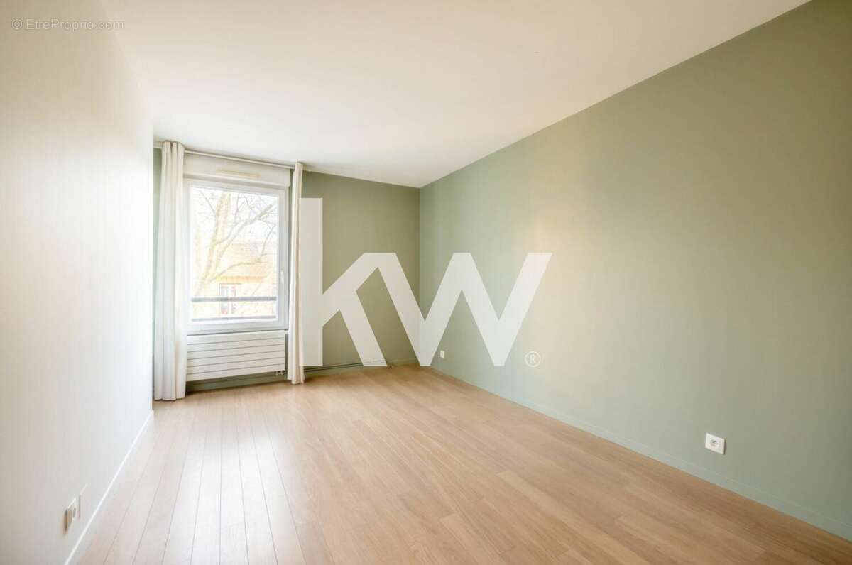 Appartement à SURESNES