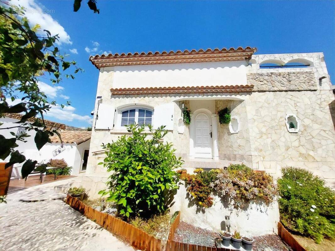 Maison à LUNEL