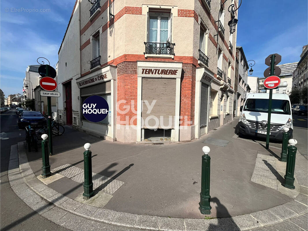 Commerce à PUTEAUX