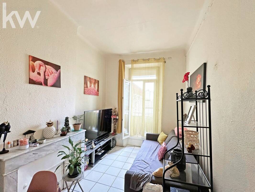 Appartement à HYERES