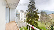 Appartement à SAINT-MARTIN-D&#039;HERES