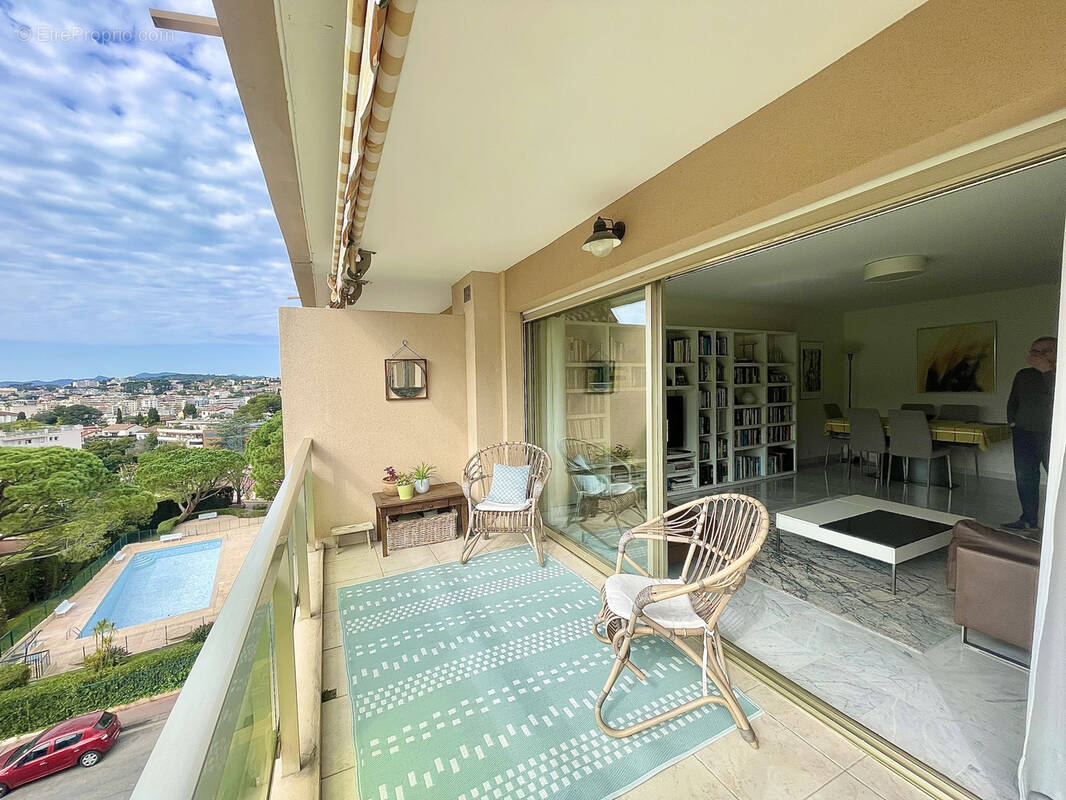 Appartement à LE CANNET