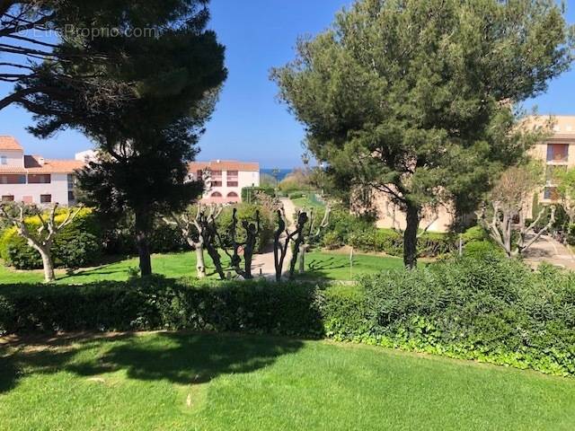 Appartement à SIX-FOURS-LES-PLAGES
