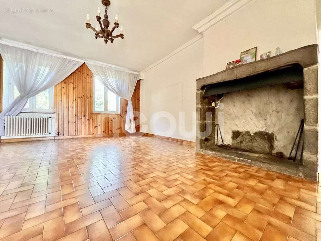 Maison à CLERMONT-FERRAND