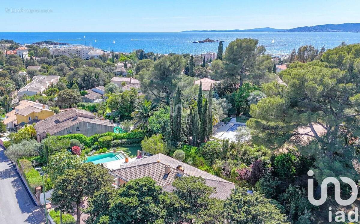 Photo 1 - Maison à SAINT-RAPHAEL