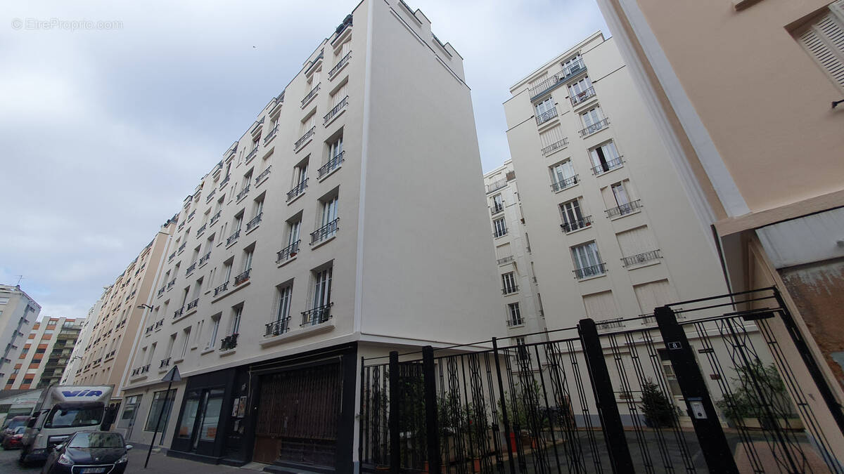 Appartement à PARIS-18E