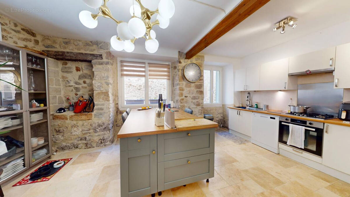 Maison à VILLENEUVE-MINERVOIS