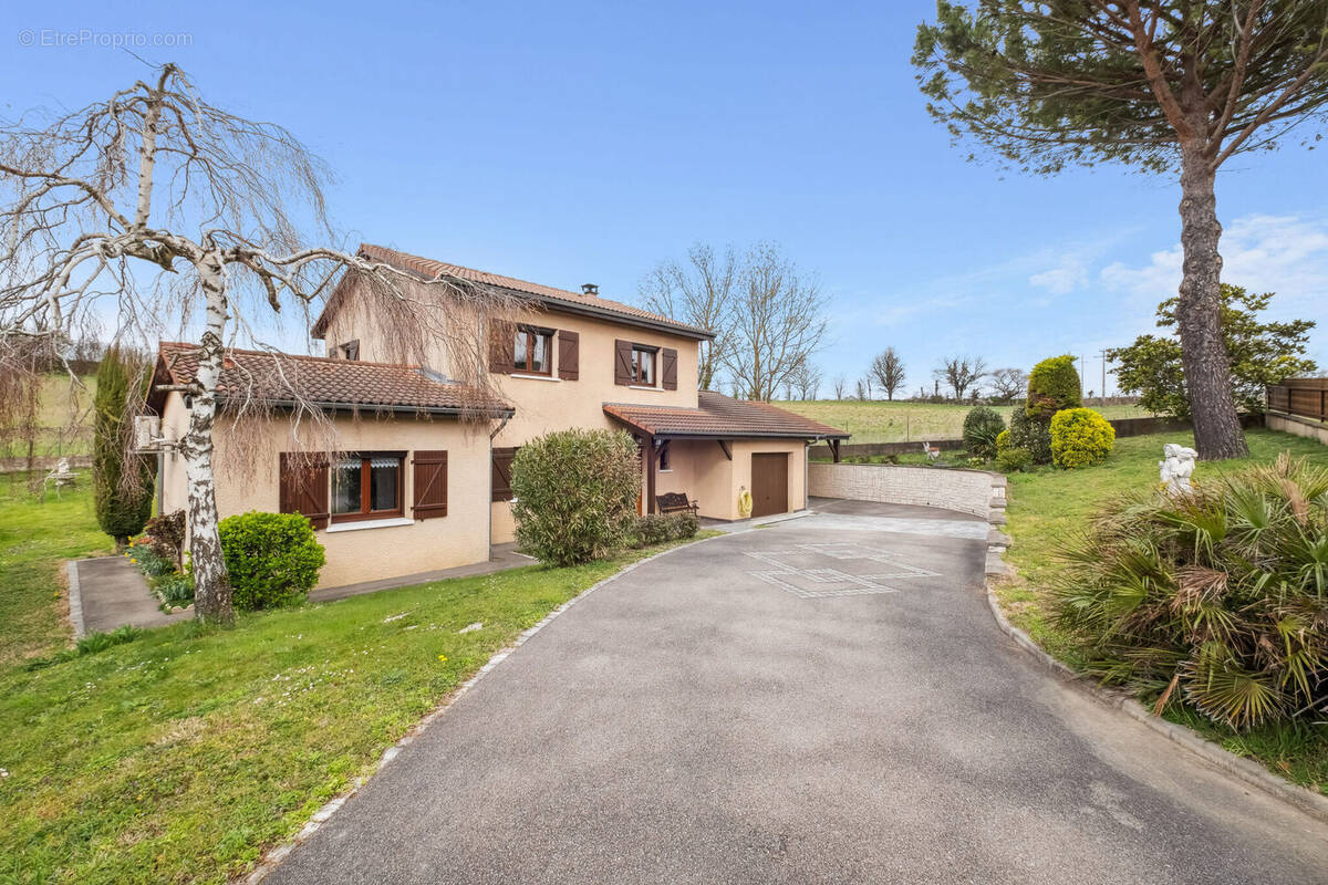 Photo 1 - Maison à SIMANDRES