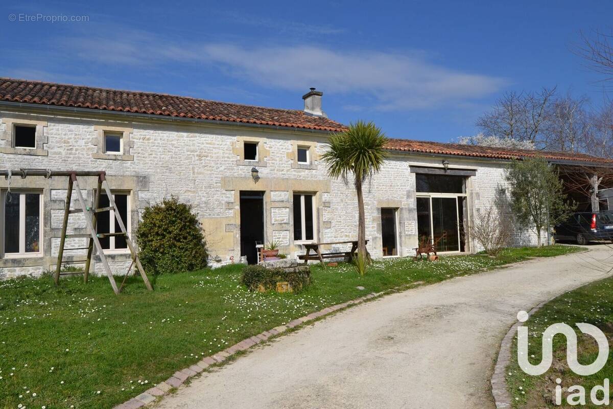 Photo 1 - Maison à BRESDON