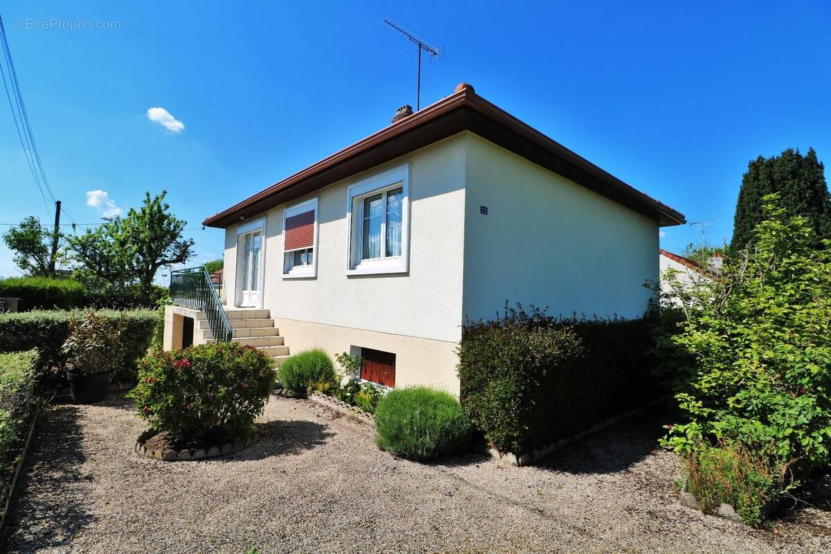 Maison à NOGENT-SUR-VERNISSON
