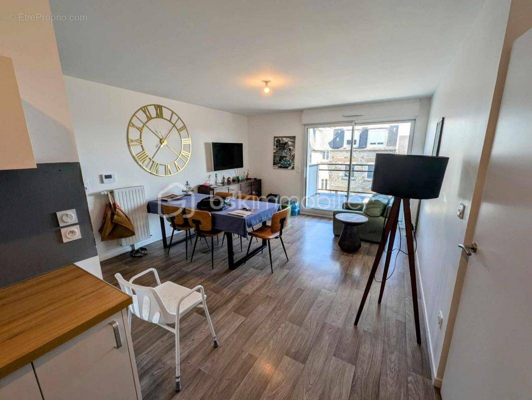 Appartement à FOUGERES