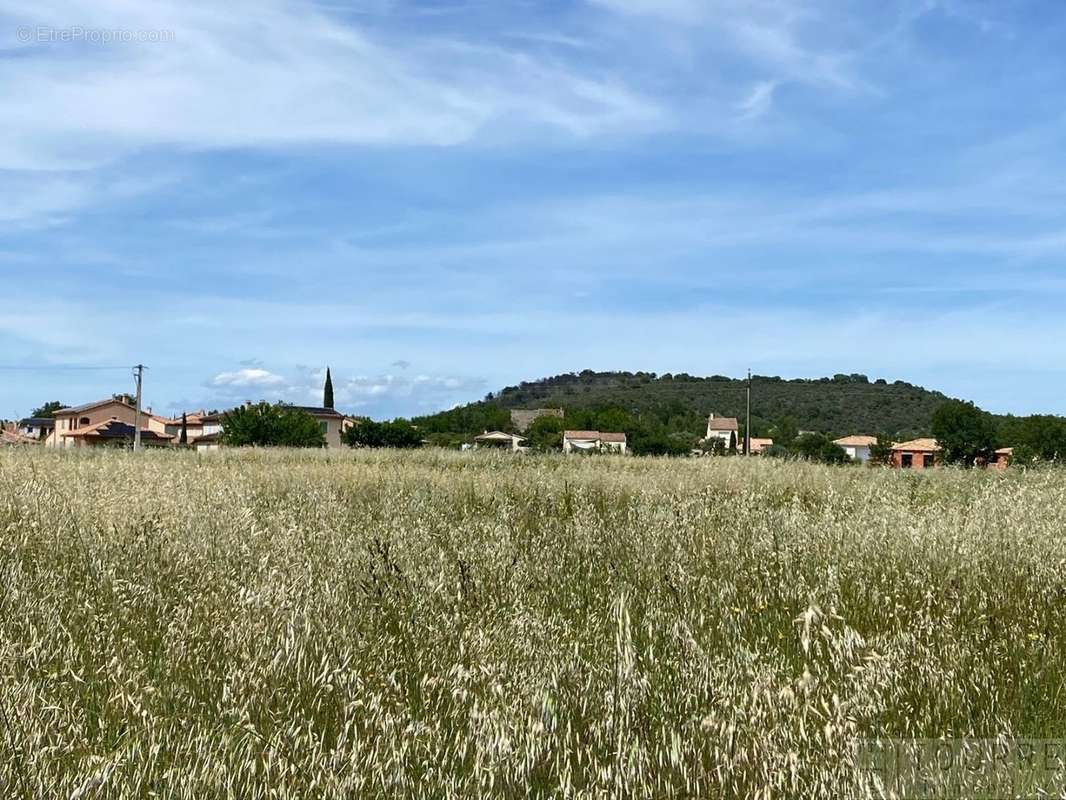 Terrain à VALLON-PONT-D&#039;ARC