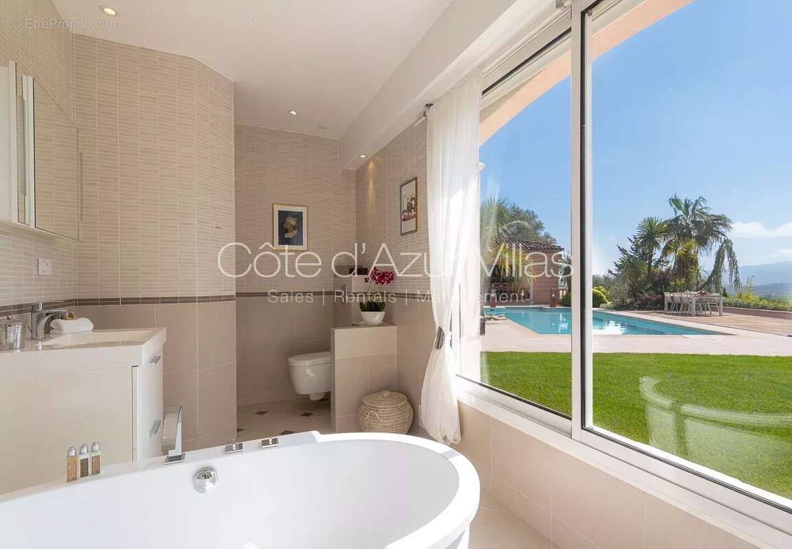 Maison à MOUGINS