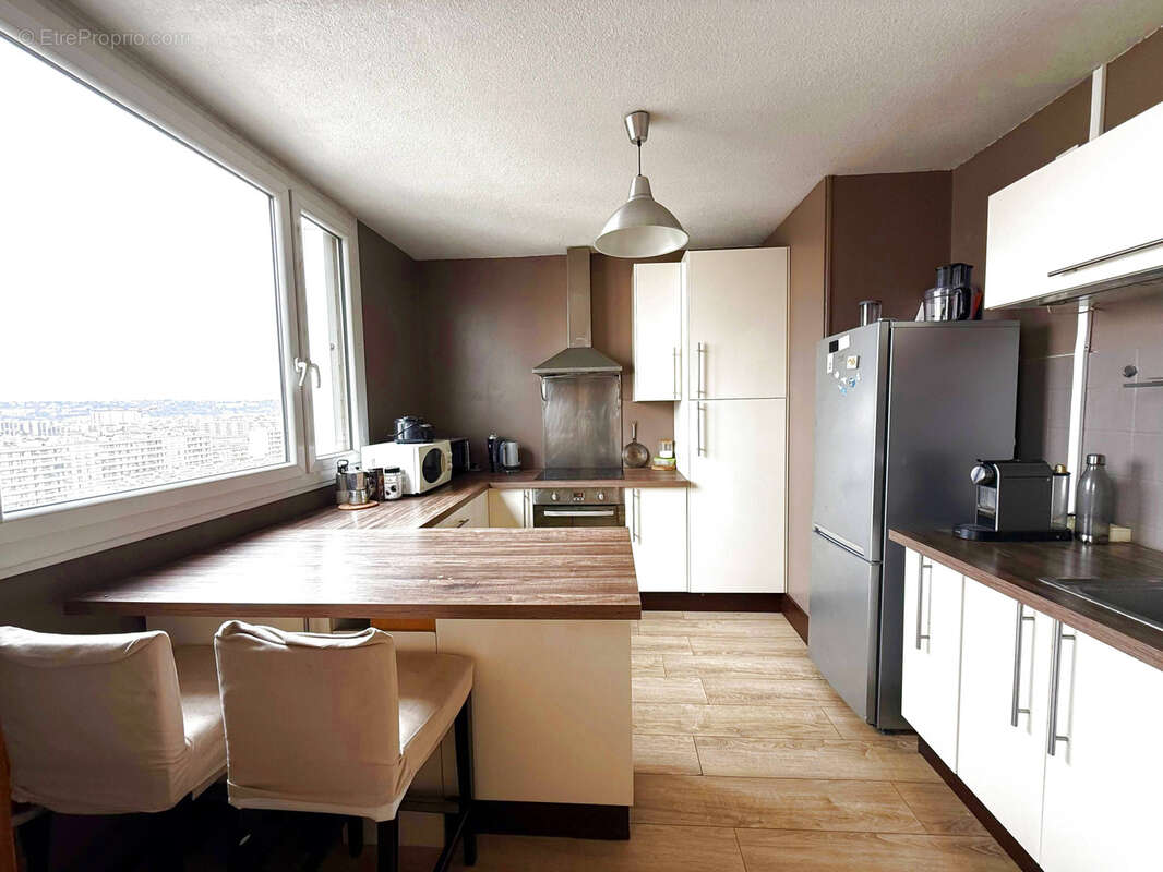 Appartement à LYON-8E