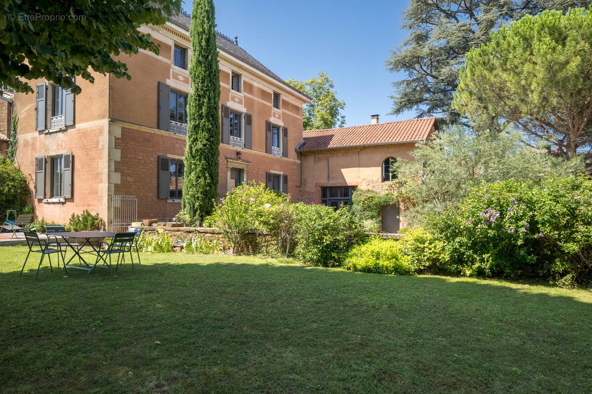 Maison à LACHASSAGNE