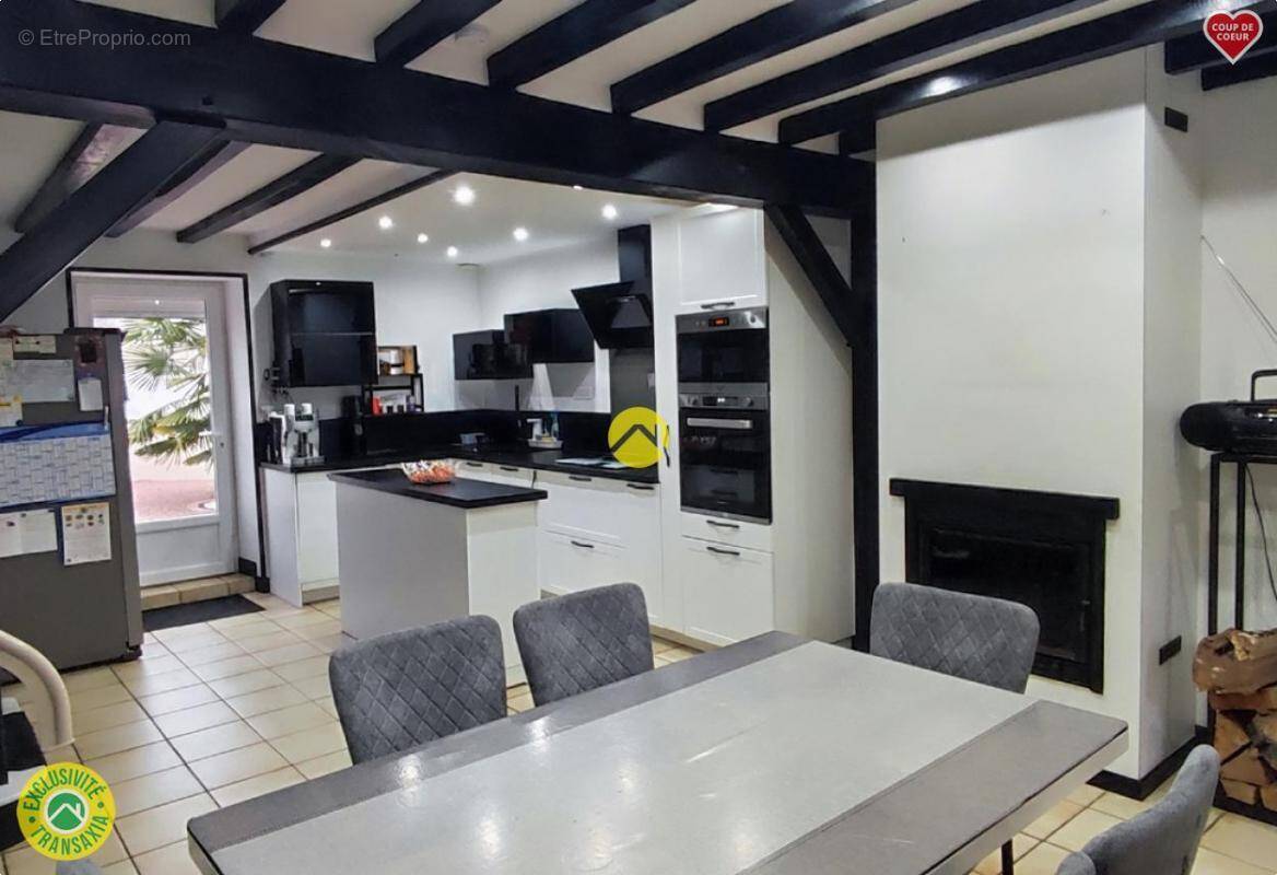 Maison à LEVET