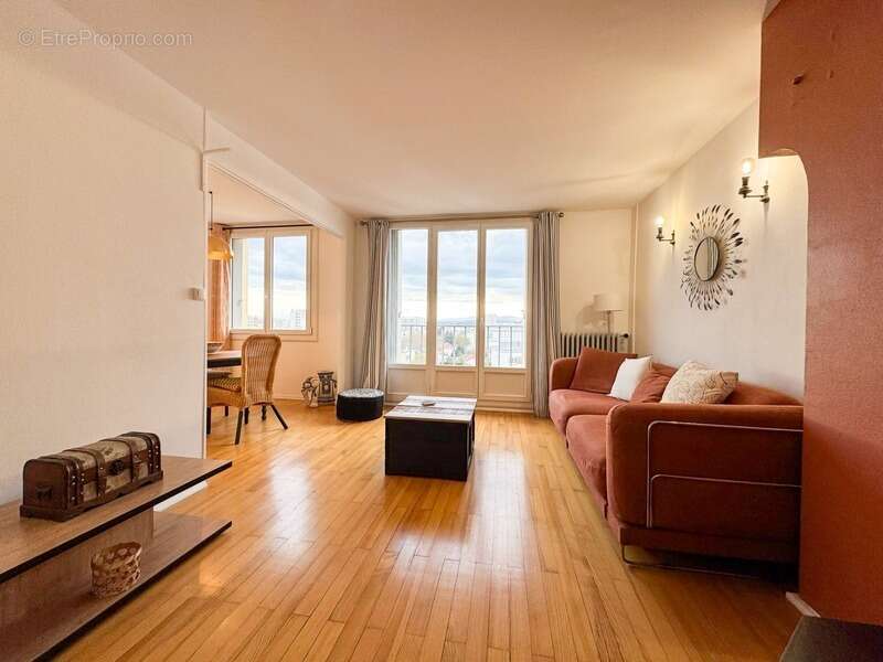 Appartement à LYON-8E