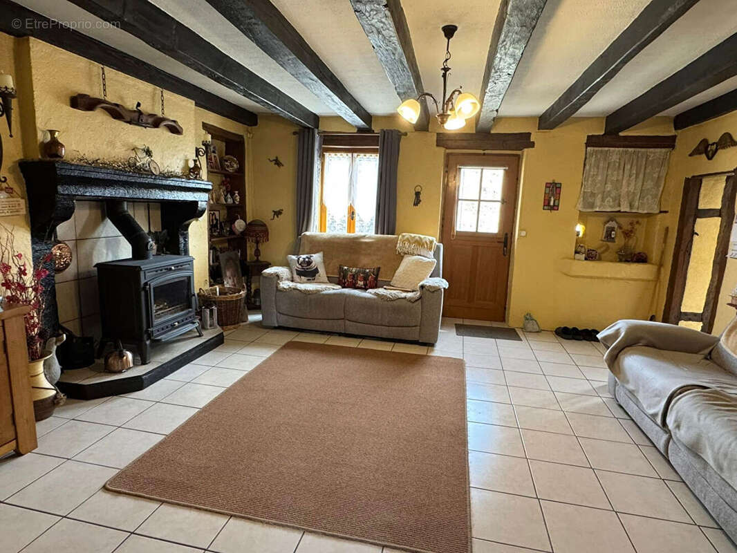 Maison à DARNAC
